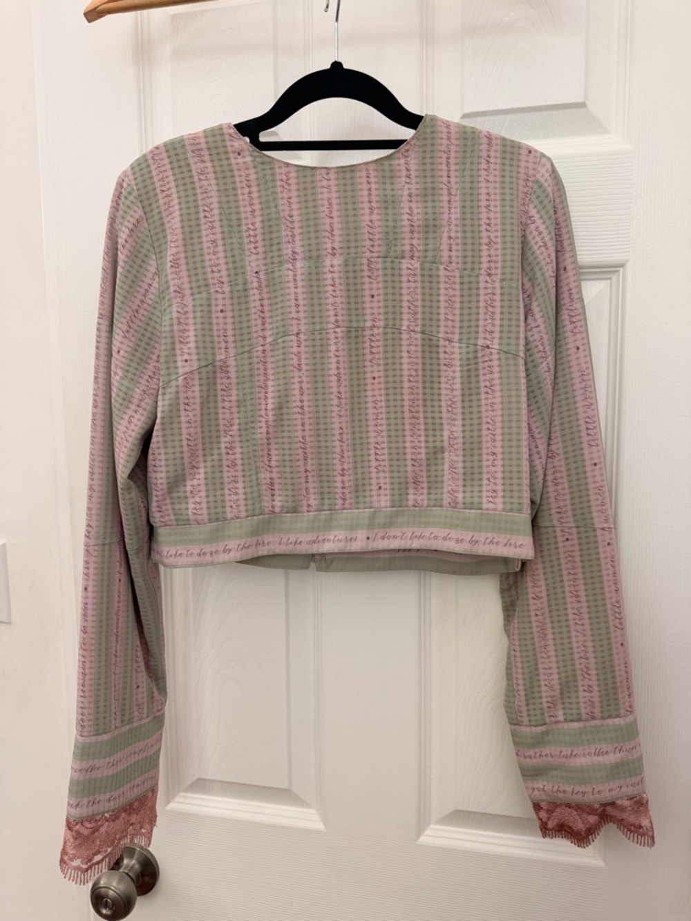 Olivia Annabelle, Vintage Style, Cropped Top with Lace Trim